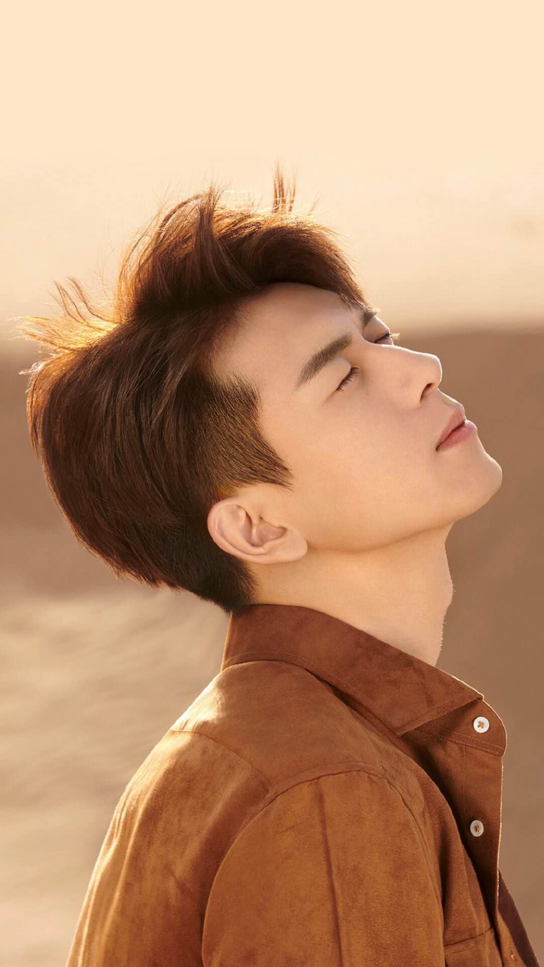 1581588399430543.jpg 李现3.jpg